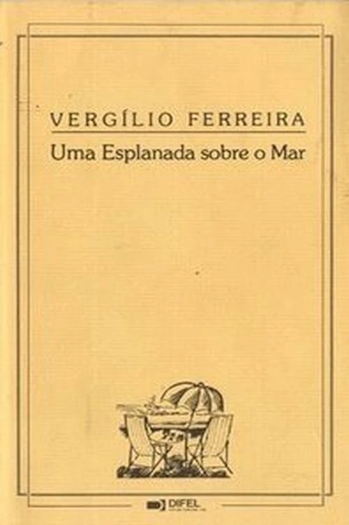 Uma esplanada sobre o mar